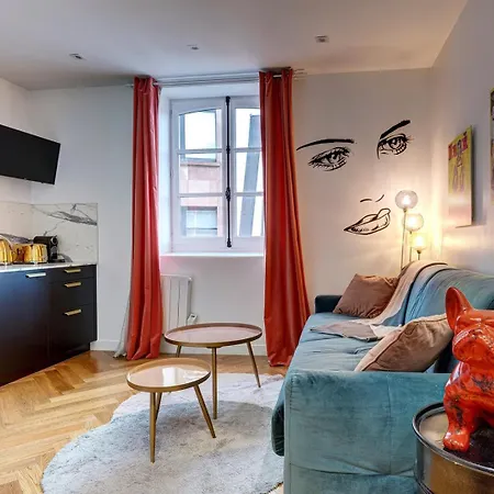 212 Louboutin - Superb In Apartamento *