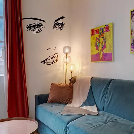 212 Louboutin - Superb In