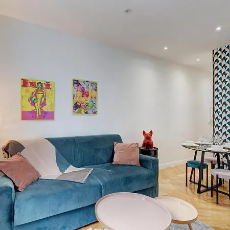 Apartment 212 Louboutin - Superb In